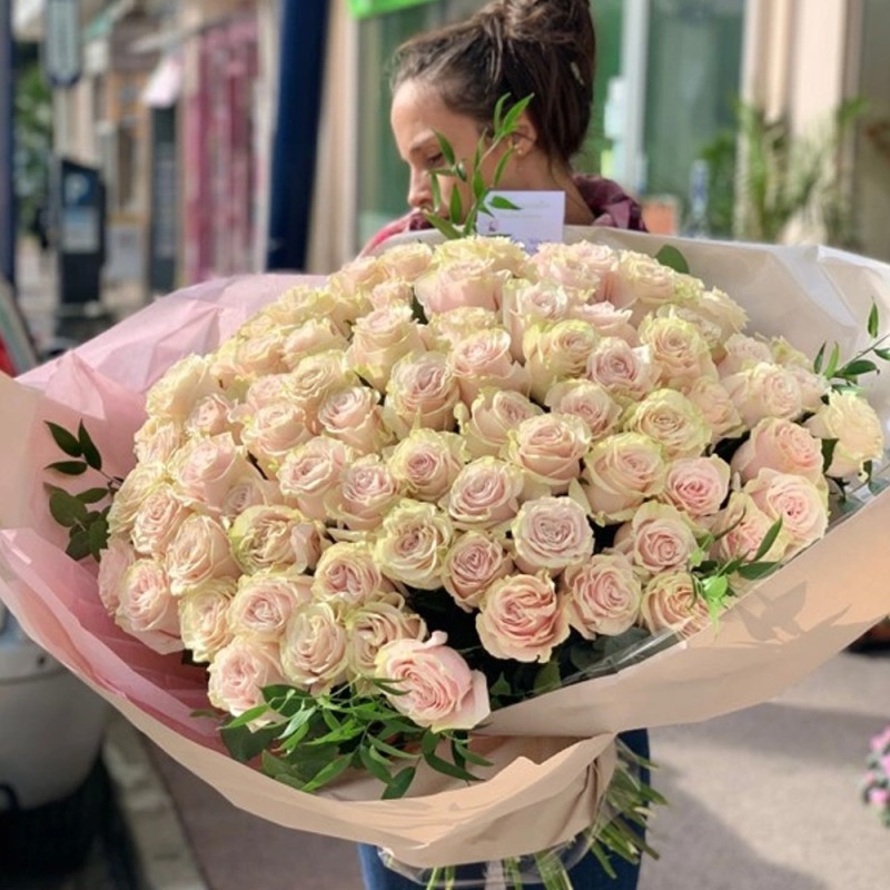 Bouquet Rond De Roses